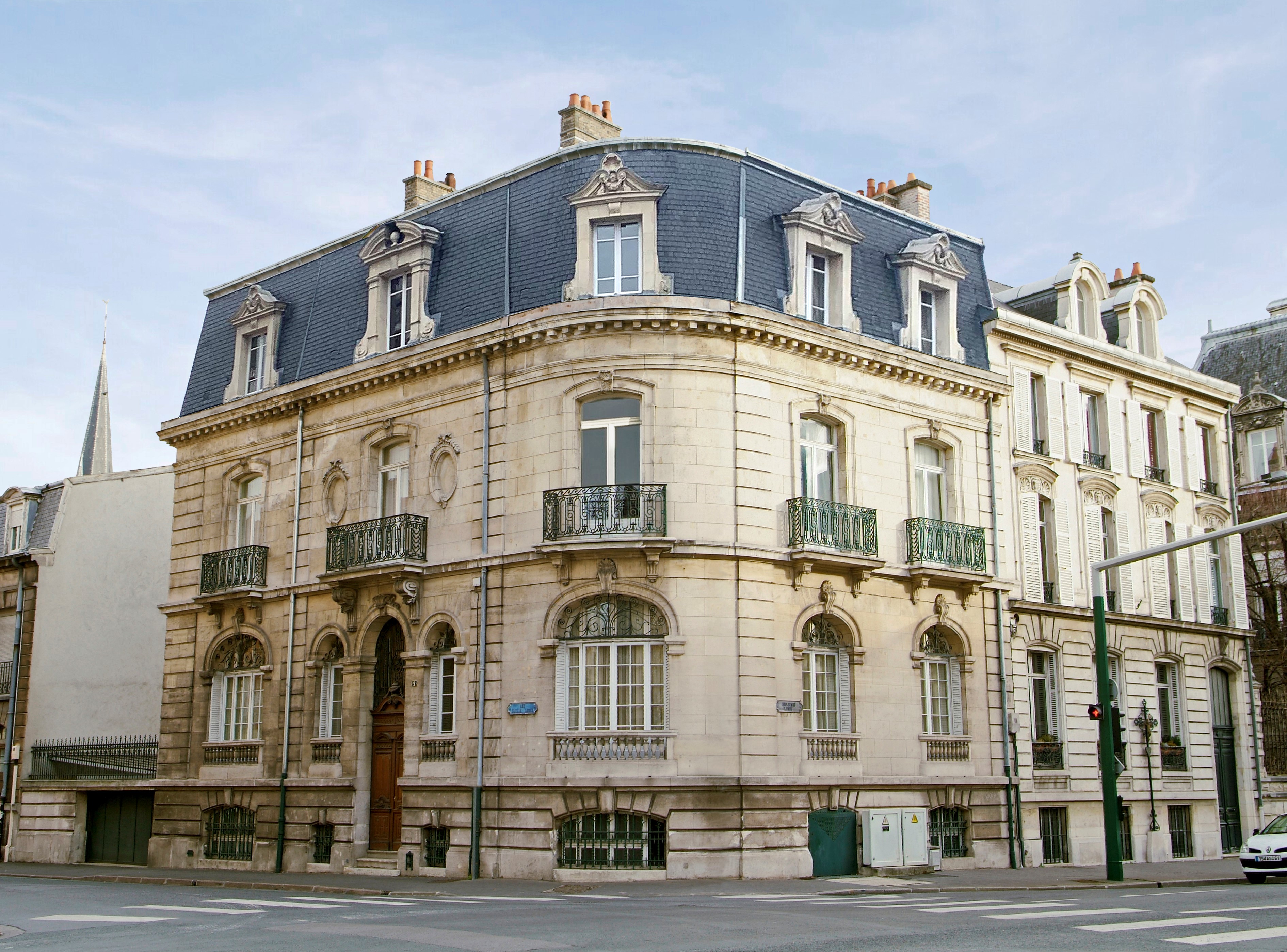 Champagne BDR Head Office Reims (1)
