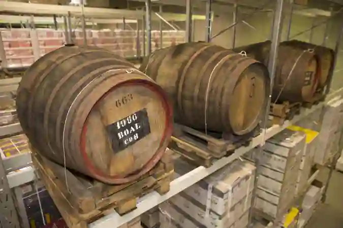Taster Wine 103